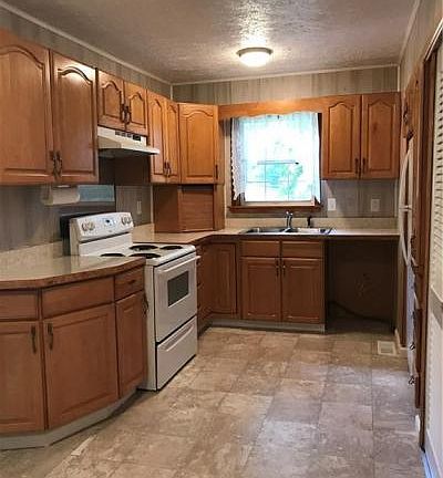 4th image of 605 Charmac Dr