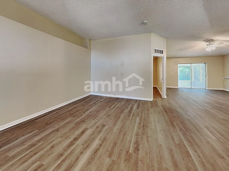7187 Rutland Ct — Photo 6