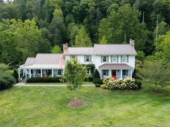 23376 Sam Snead Hwy, Warm Springs, VA 24484