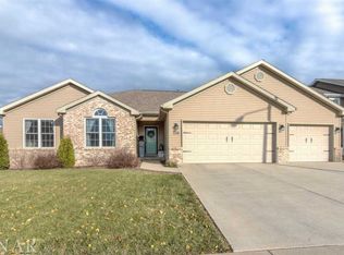 308 Labrador Ln, Normal, IL 61761