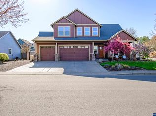 273 SW Bell Dr, Dallas, OR 97338