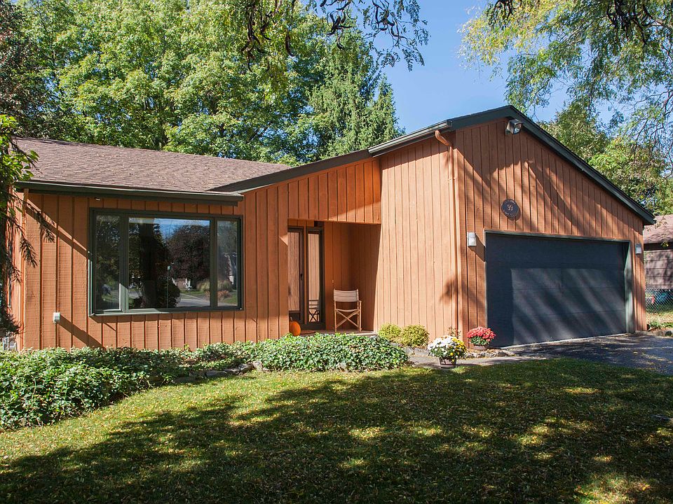 1st image of 99 Willow Pond Way