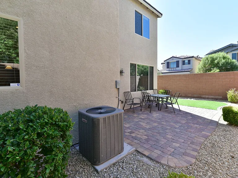 10318 Jolly Hill Ave — Photo 17