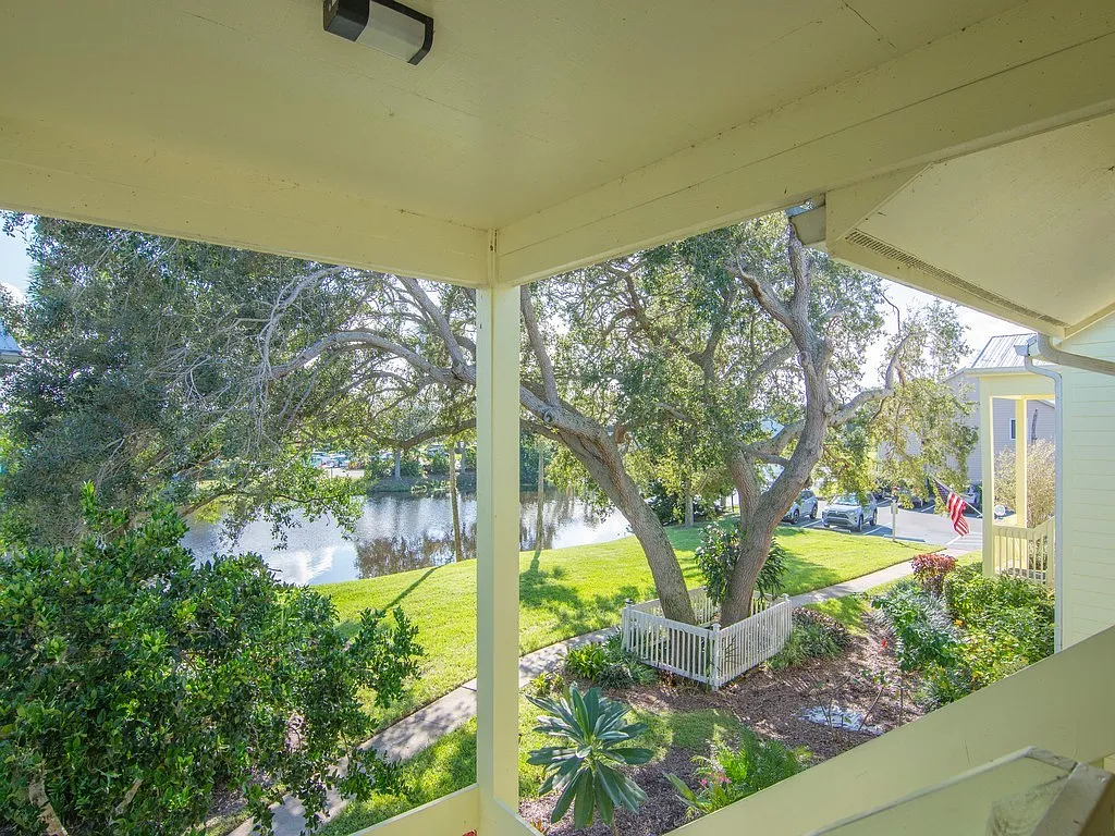 Building Photo - 5735 Marina Dr #3