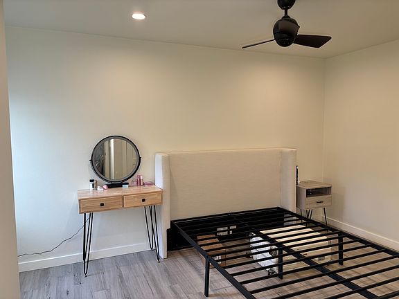 4th image of 3901 Fremont Ave N APT 402