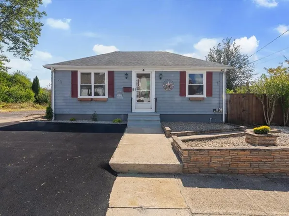 84 Wales St, Cranston, RI 02920