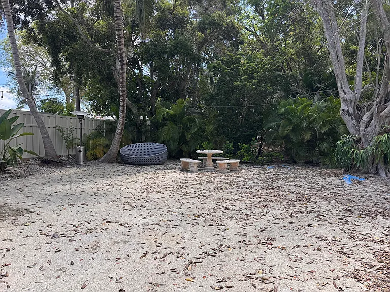 803 Oceana Ave — Photo 34
