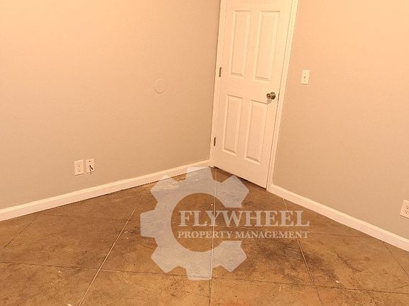 5th image of 2063 Leota St