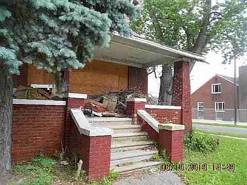7702 Burnette