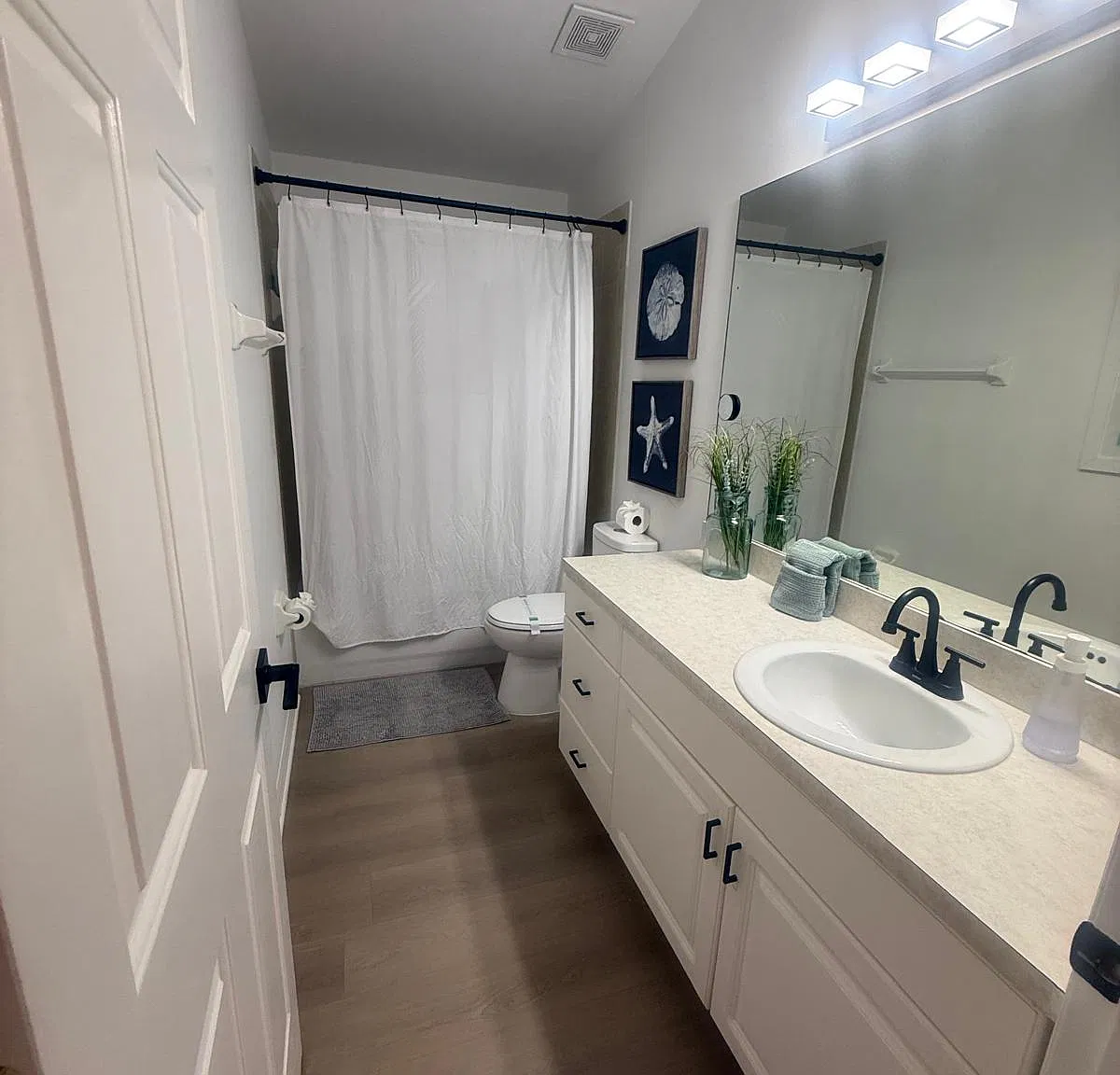 3 bed, 1650 sqft, $2,200 — Photo 2