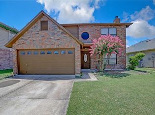10129 Chapel Ridge Dr, Fort Worth, TX 76116