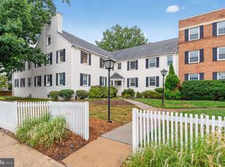 Commons Of Arlington, Arlington, VA 22204