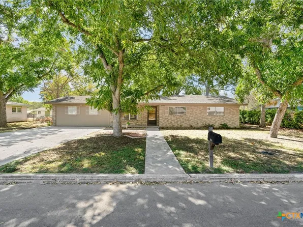 1236 Rivercrest Dr, New Braunfels, TX 78130