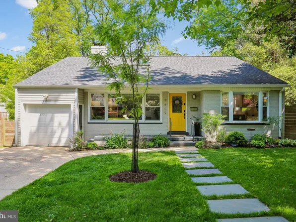 9409 Holland Ave, Bethesda, MD 20814