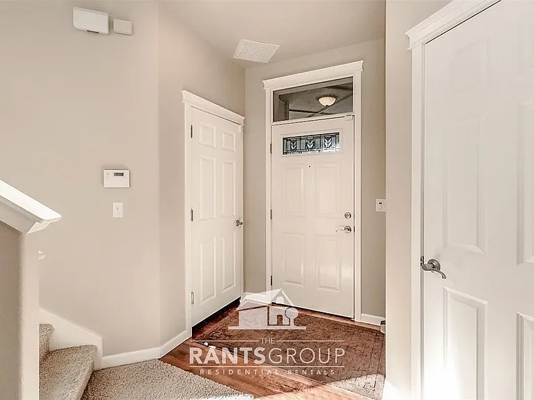 4724 Stonegate St SE — Photo 2