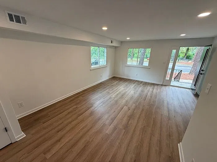 2 bed, 1.5 bath, 1120 sqft, $1,775 — Photo 2
