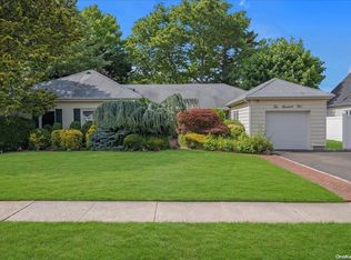 205 Waverly Ave, East Rockaway, NY 11518