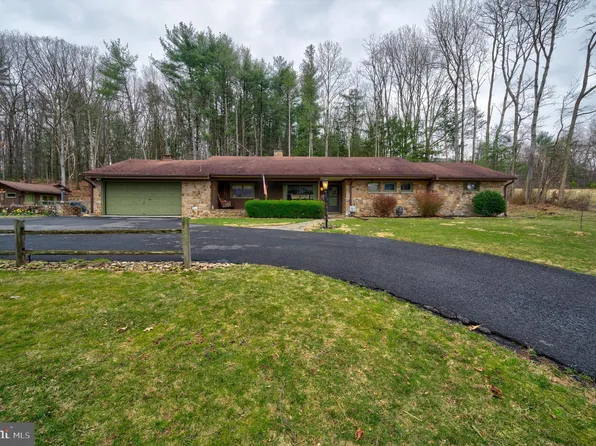 23334 Great Cove Rd, Mc Connellsburg, PA 17233