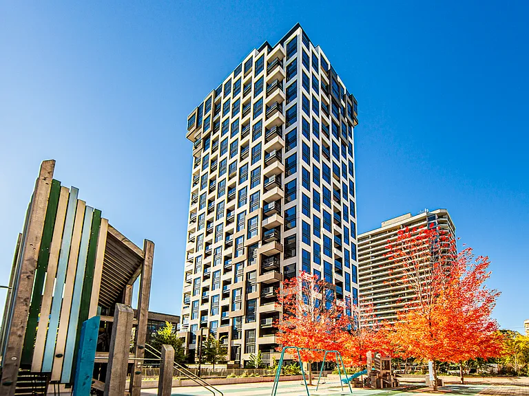 50 High Park Ave — Photo 3