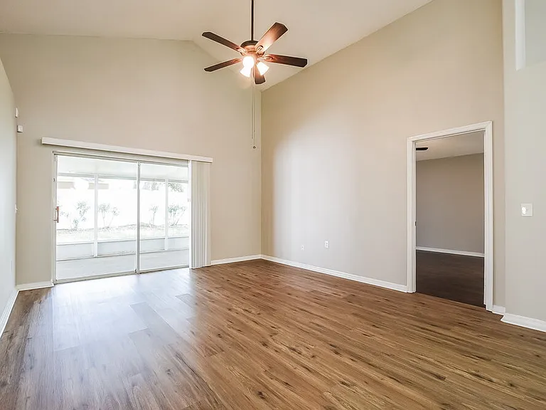 1718 Putney Cir — Photo 7