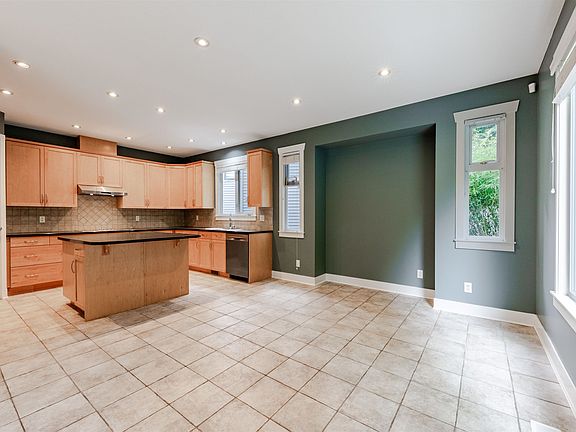 5th image of 14650 61a Ave