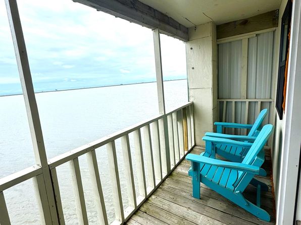 439 Rappelet St, Golden Meadow, LA 70357