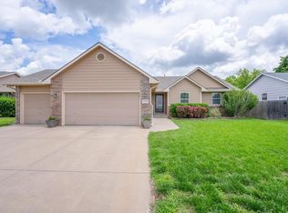 2718 N Rutgers St, Wichita, KS 67205