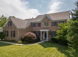 2106 Cross Creek Rd, Macungie, PA 18062
