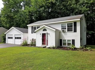 80 Oak Hill Rd, Auburn, ME 04210