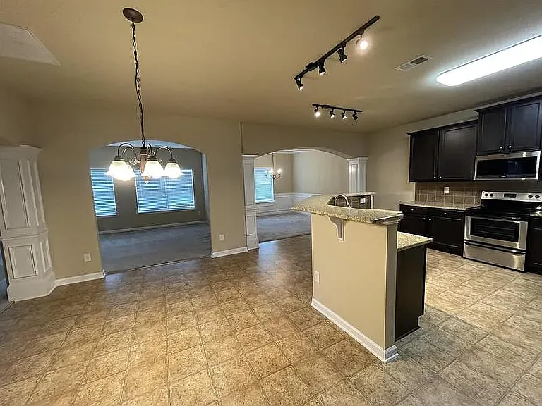 6069 Reynolds Cir — Photo 13