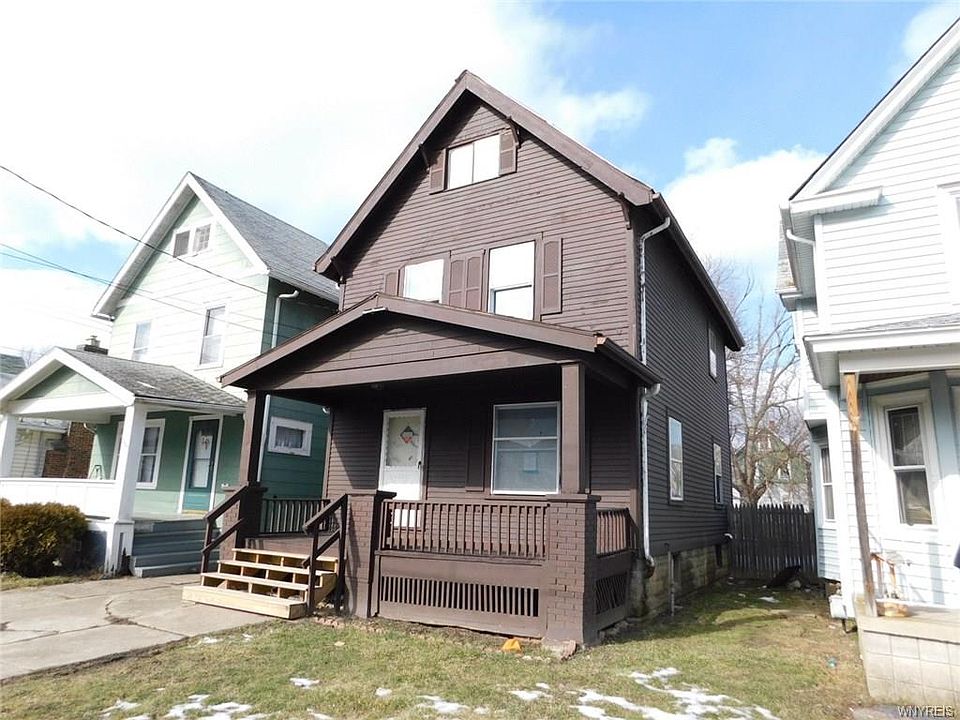 2nd image of 1858 Weston Ave