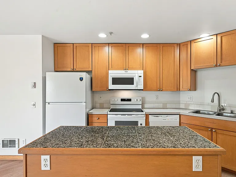 2-Bedroom Apartment for Rent at North Admiral Court - West Seattle — Photo 7