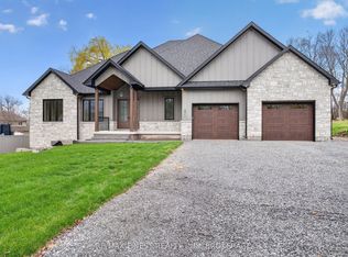 371 Maple Ridge Dr, Kingston, ON K7M5P1