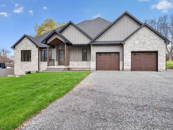 371 Maple Ridge Dr, Kingston, ON K7M 5P1