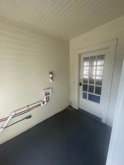 1 bed, 700 sqft, $900 — Photo 2