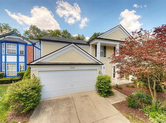 2nd image of 3028 Turnberry Ln