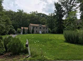 64 Cunningham Ln, Pawling, NY 12564