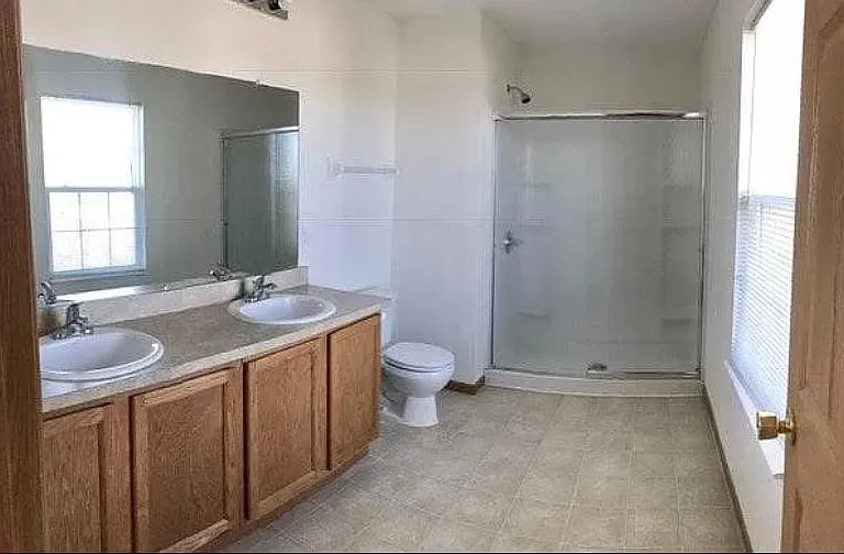 9166 Walker Park Dr — Photo 12