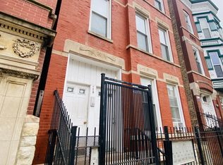 725 N Ada St APT 3F, Chicago, IL 60642