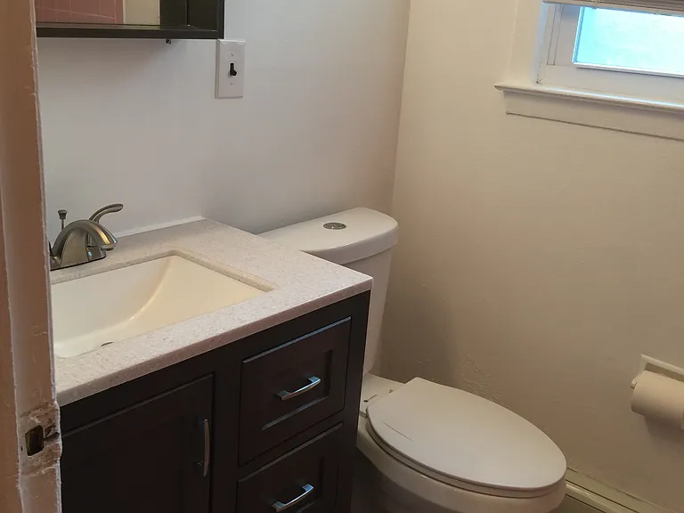 105 Garfield Ave — Photo 8