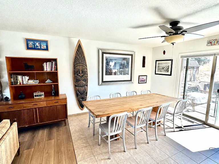 Dining room (comfortably sits 10)