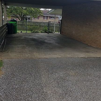 3rd image of 2409 Hanvey St