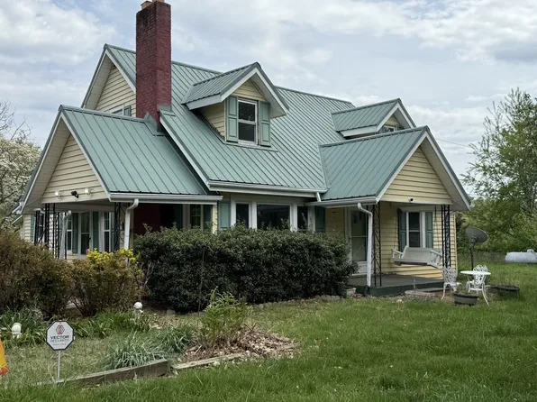 479 Indian Grove Church Rd, Mount Airy, NC 27030