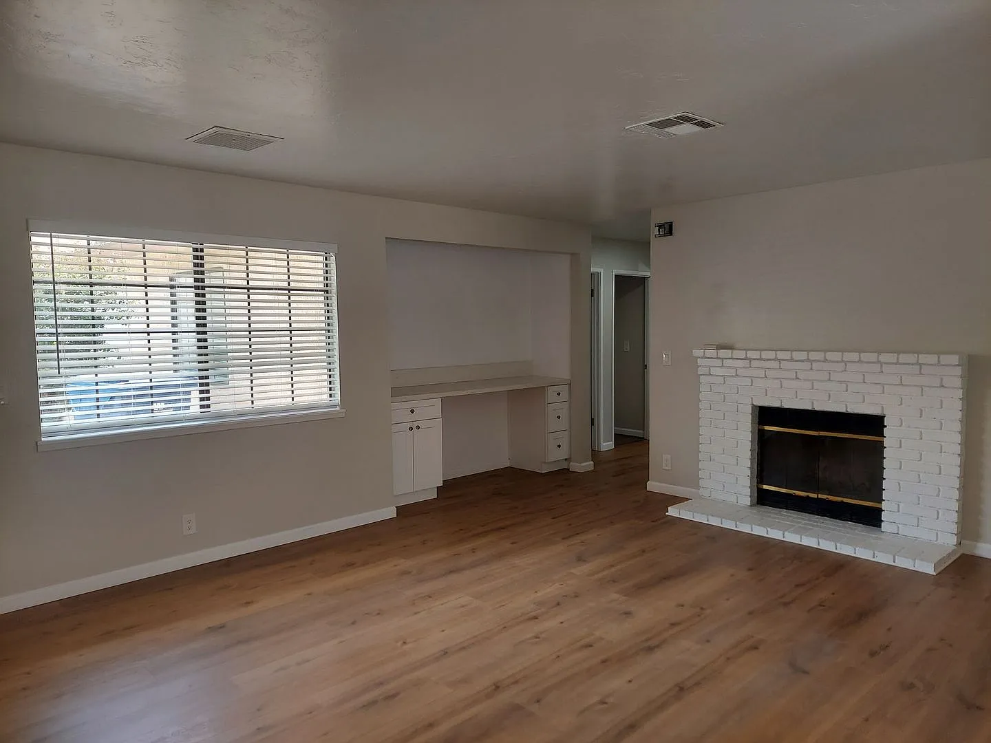 612 W Graaf Ave. — Photo 2
