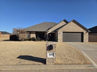 3608 Regal Dr, Altus, OK 73521