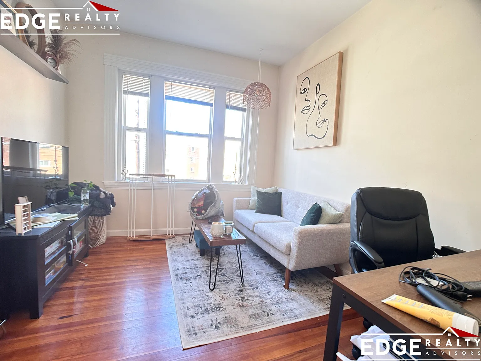 3 bed, 1.0 bath, $2,700 — Photo 3