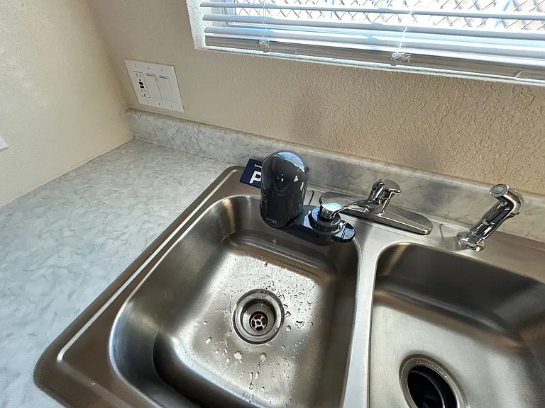 222 Highview Dr — Photo 5