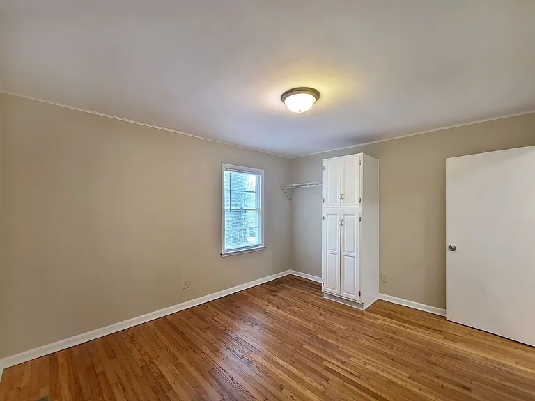 3225 Forrest Hills Dr — Photo 36