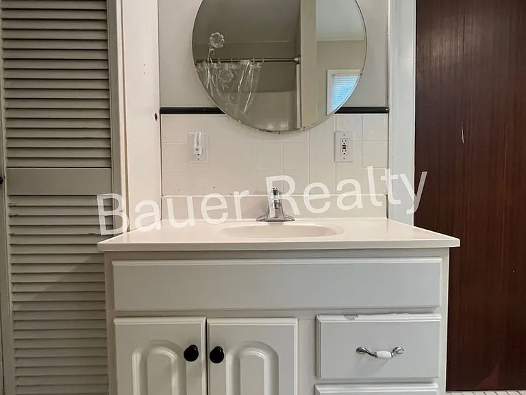 330 Dorchester St — Photo 20