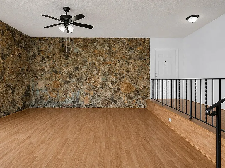 4850 SW 63rd Ter #332 — Photo 7